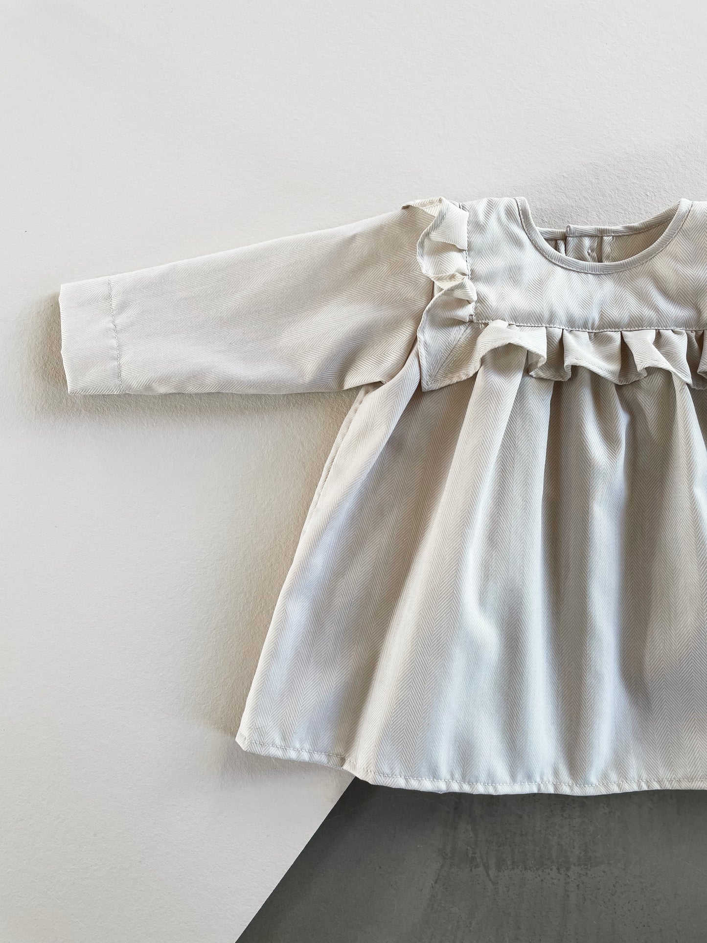 UMA RUFFLE DRESS str. 86