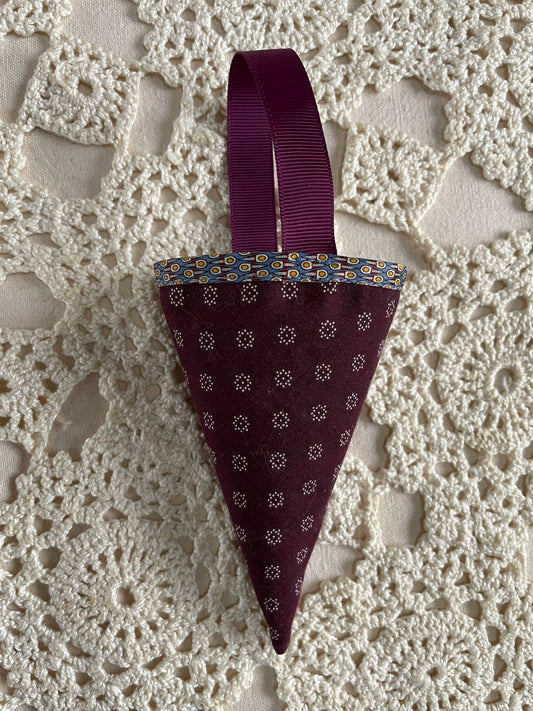 Kræmmerhus - burgundy