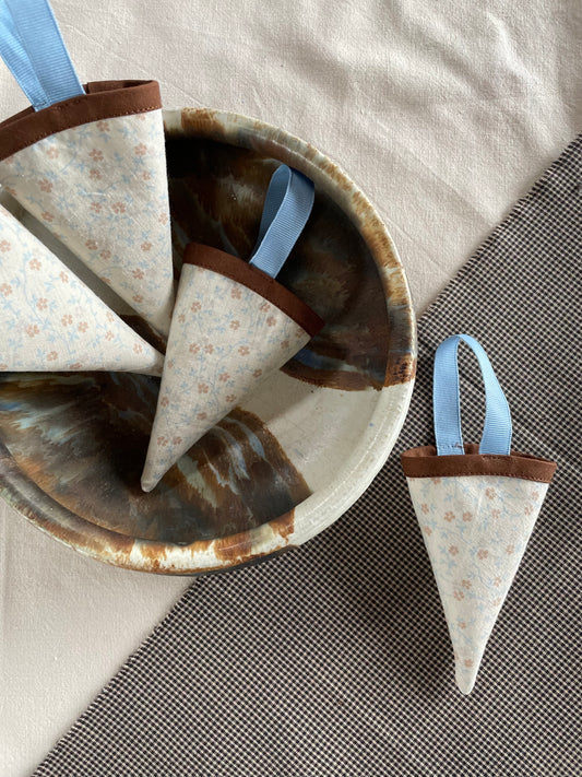 Kræmmerhus - beige/brun/blå