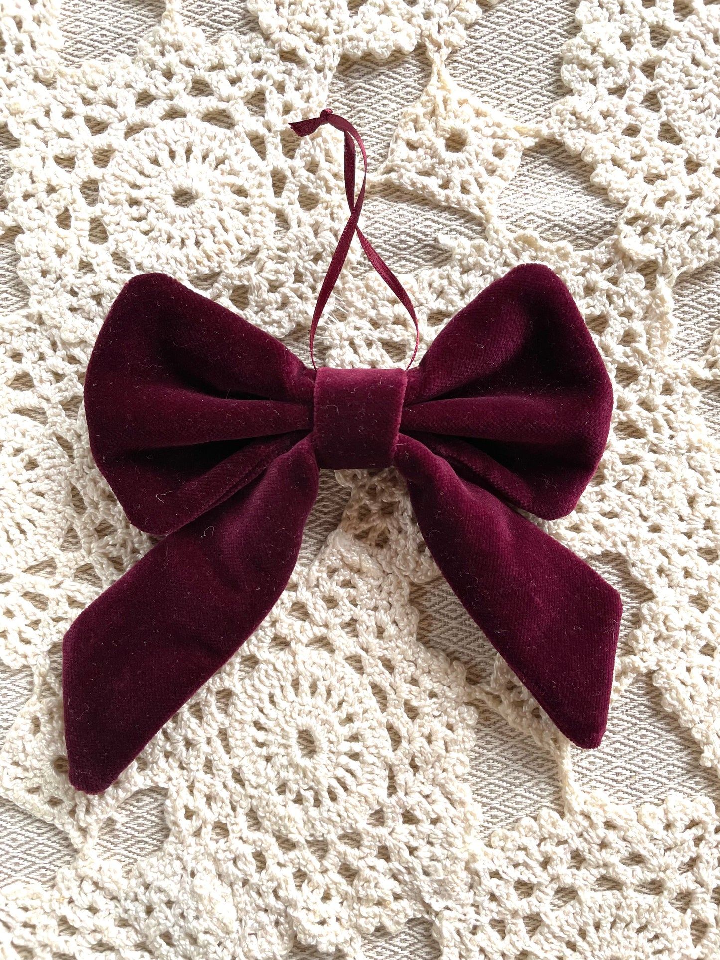 Sløjfe lille - mørkerød velour