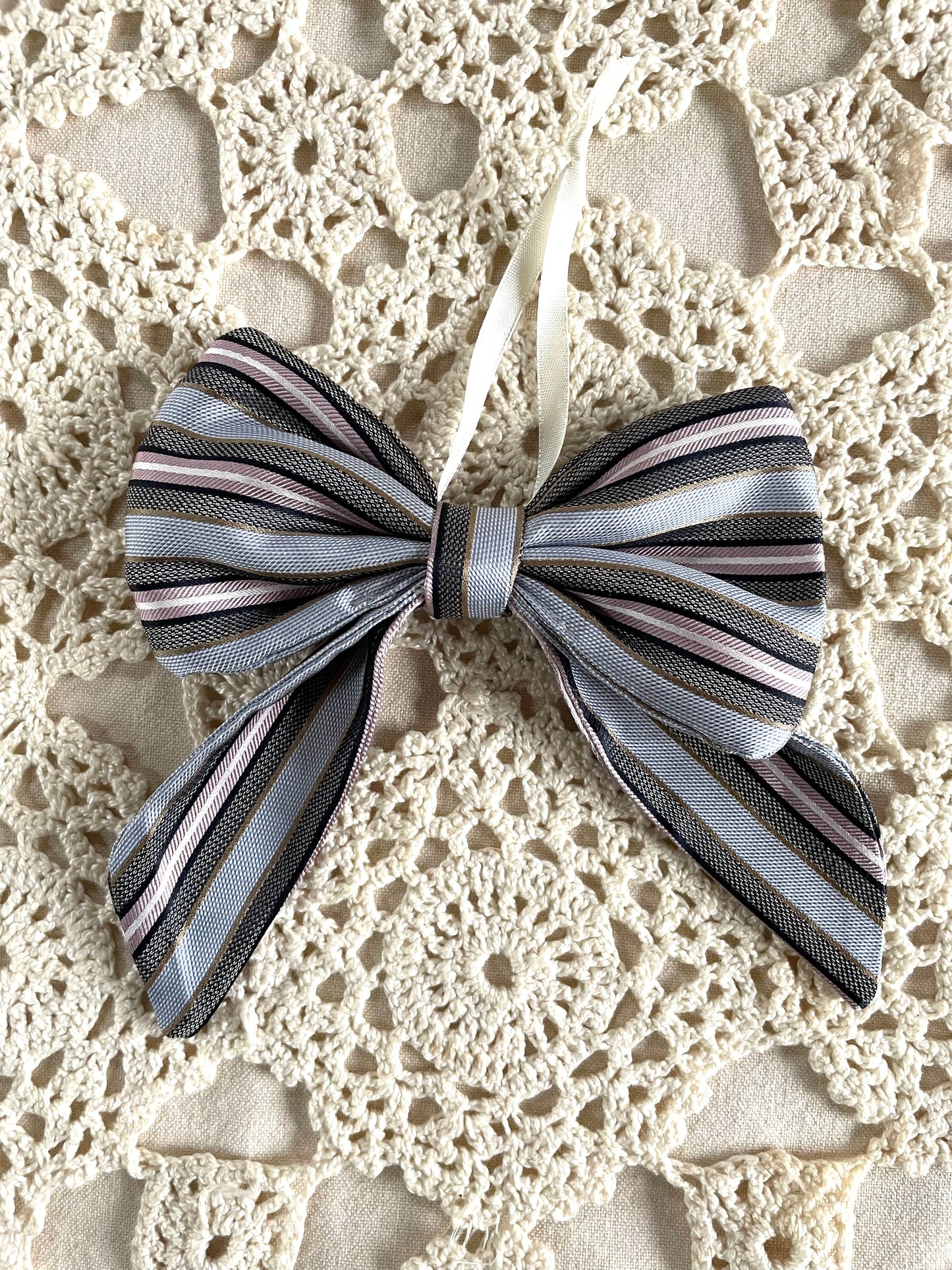 Sløjfe lille - stribet silke