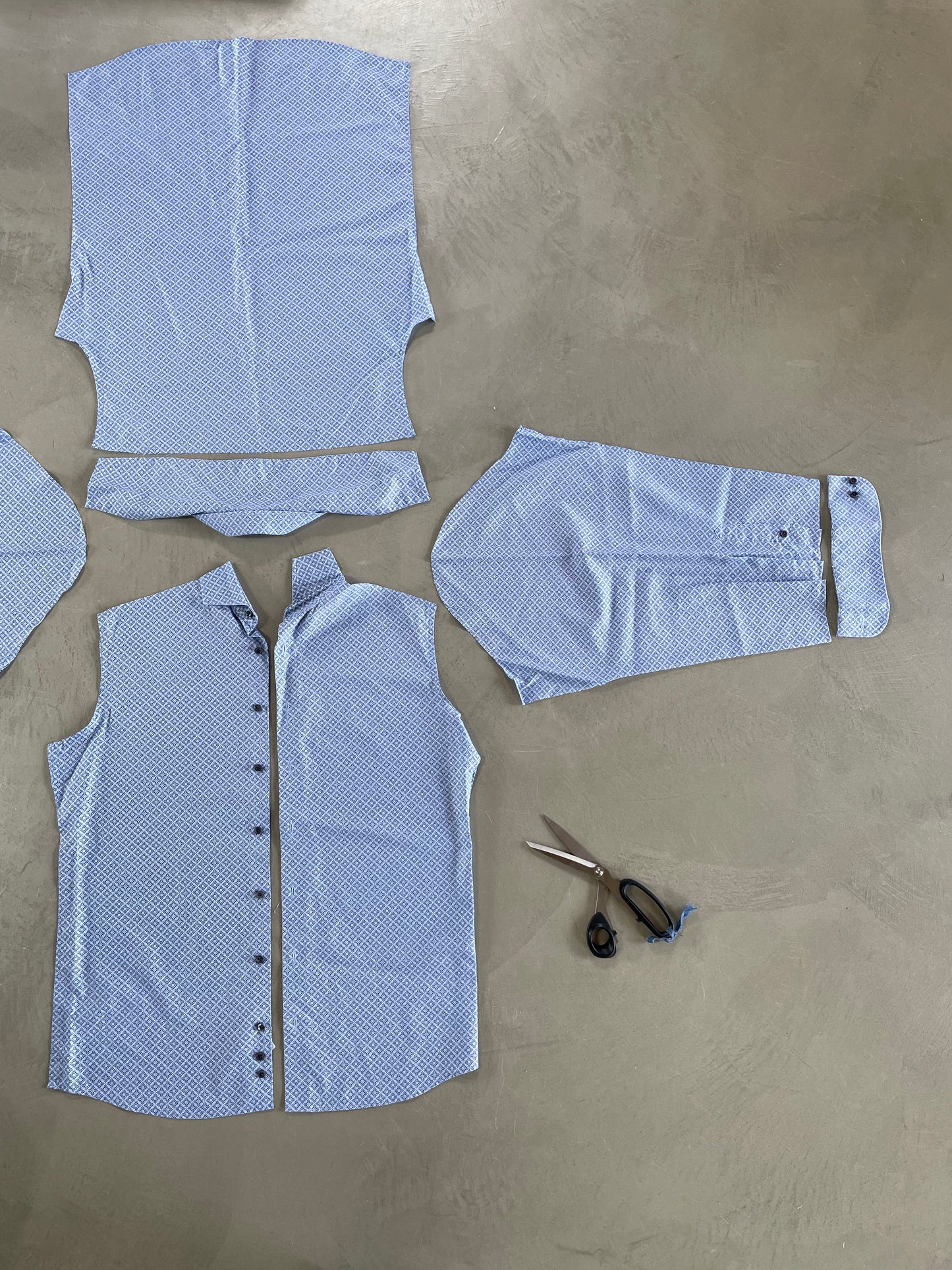 UPCYCLING OG RE-DESIGN AF HERRESKJORTER - 1-dags workshop - 29. MARTS